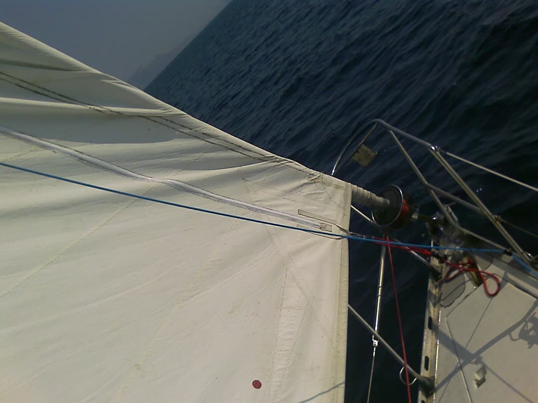 Voile réduite et réglage des cordages en navigation